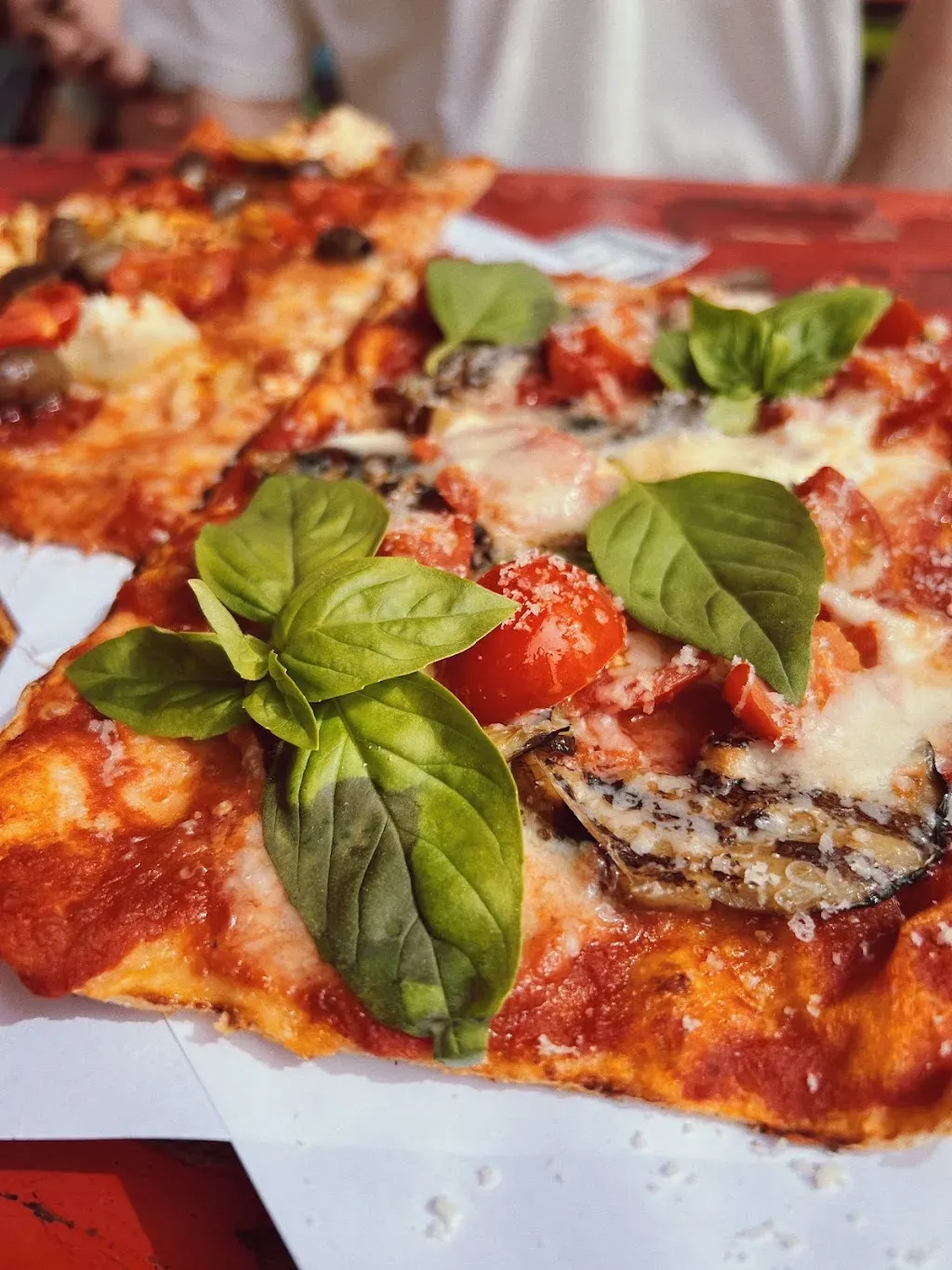 Lola Pizzaiola