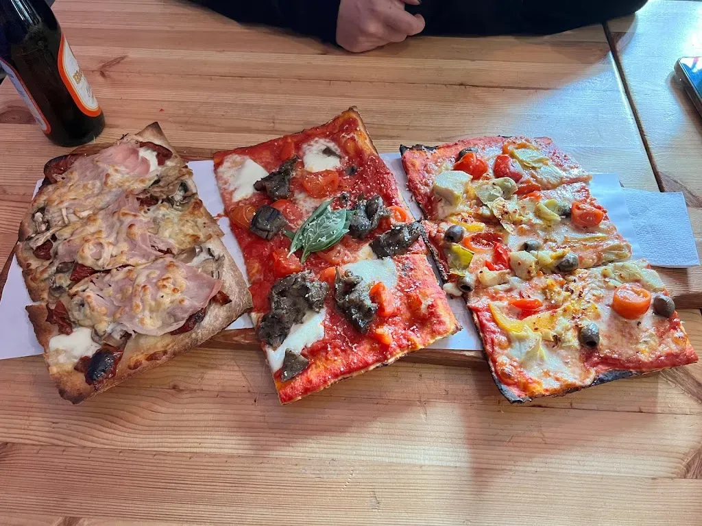 Lola Pizzaiola