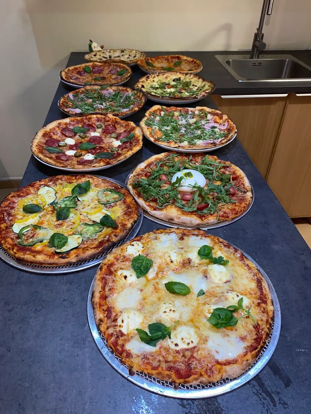 Avka Pizza & Pasta