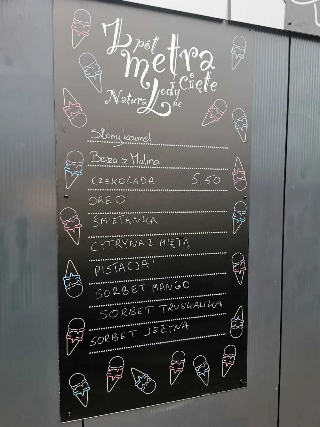 Z pół Metra Cięte. Zapiekanki z Pieca i Lody