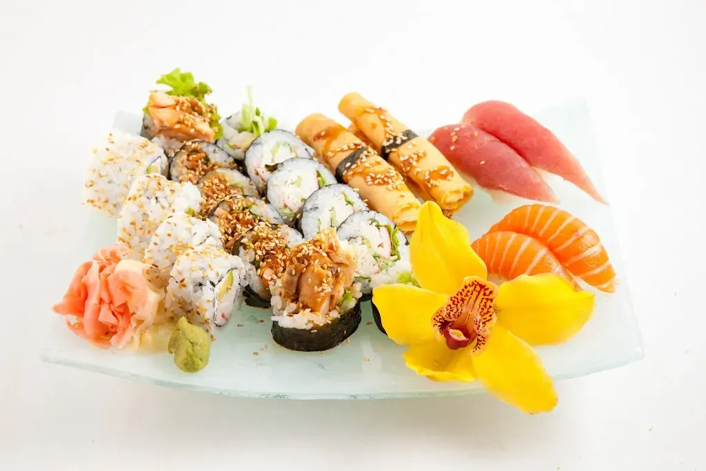 Besuto Sushi & Noodle