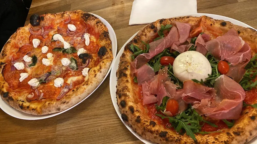 Casa Mia Pasta Fresca & Pizza