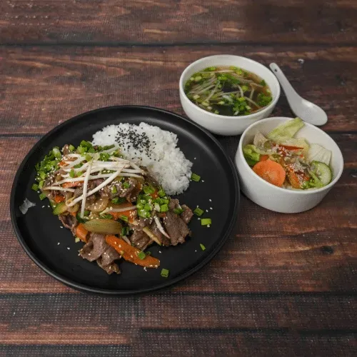 Set Lunch 7- beef with a bowl of rice