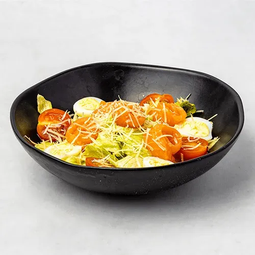 Cesar salmon salad