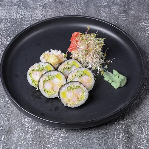 Futomaki with tempura prawn