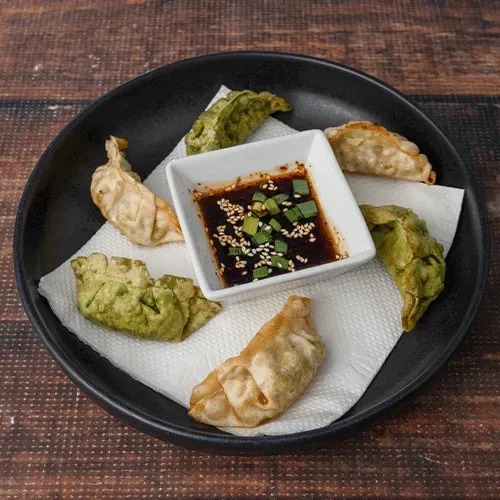 Gyoza meat dumplings