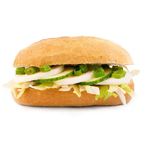 Sandwich with egg and chives