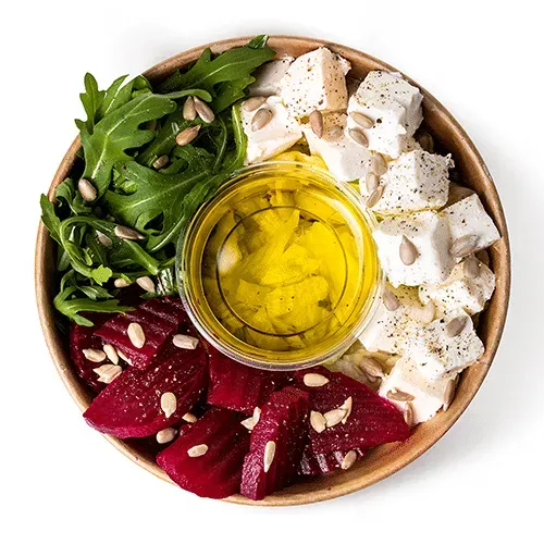 Salad with beet, feta and arugula