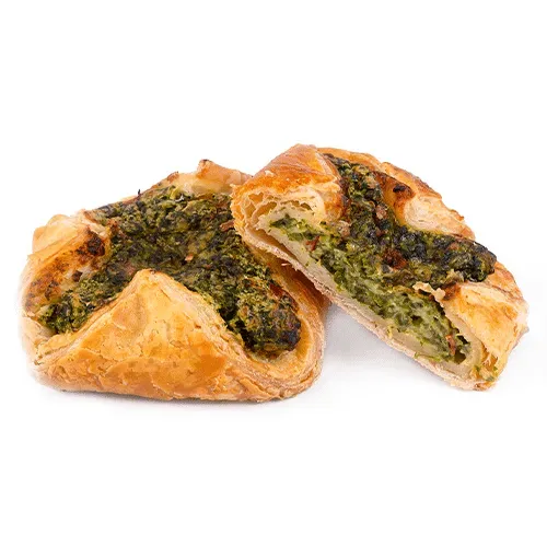 Snack with spinach and ricotta cheese