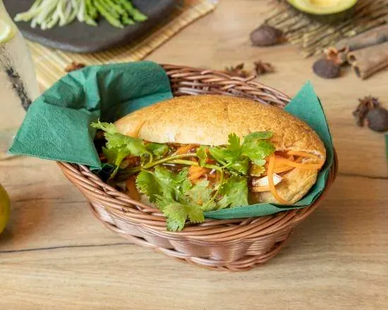 32. Banh Mi Chicken