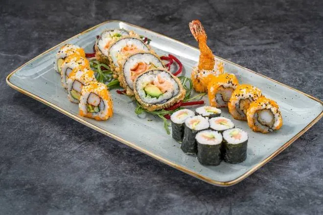 Sushi Box 4