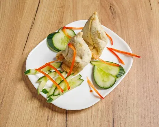 Samosa (Vegetarisch, 2 Stück)