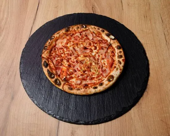 3. Pizza Prosciutto