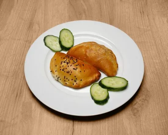Fatayer Halloumi