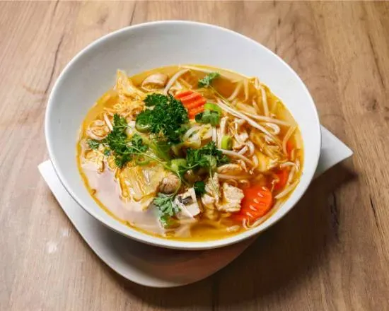 6. Nudelsuppe (Große Schüssel)