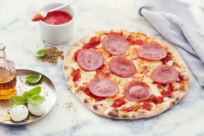 Pizza Salame