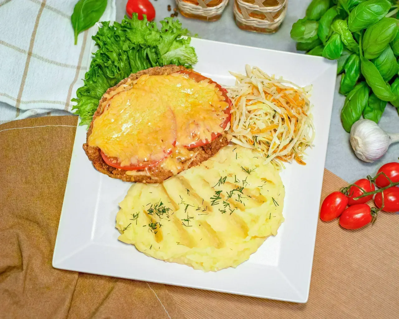 Kotlet Schabowy Zapiekany z Serem