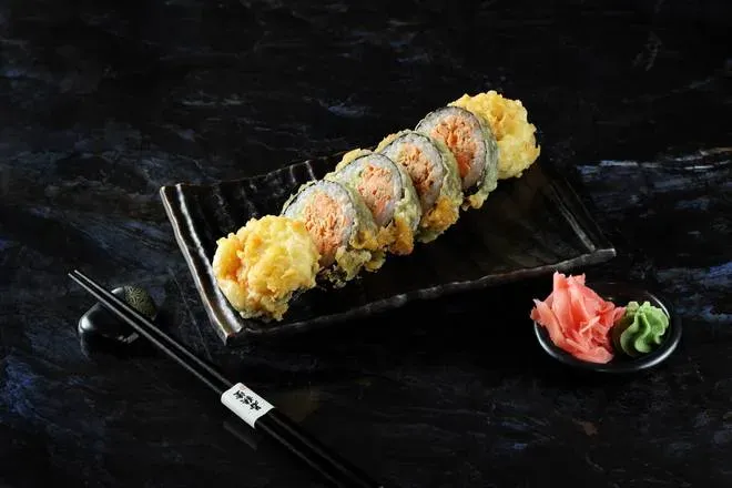 Futo Łosoś Grill w Tempurze (6 sztuk)