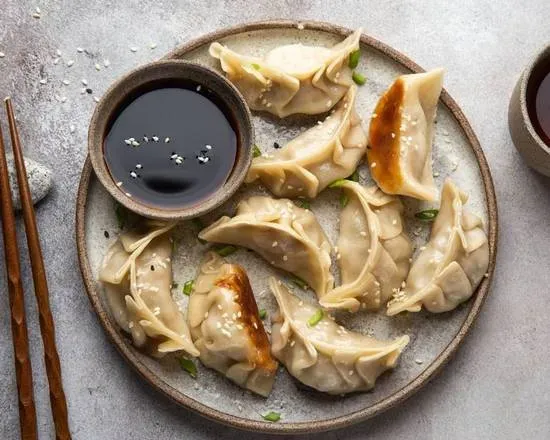 Pierożki z Mięsem (6 sztuk)