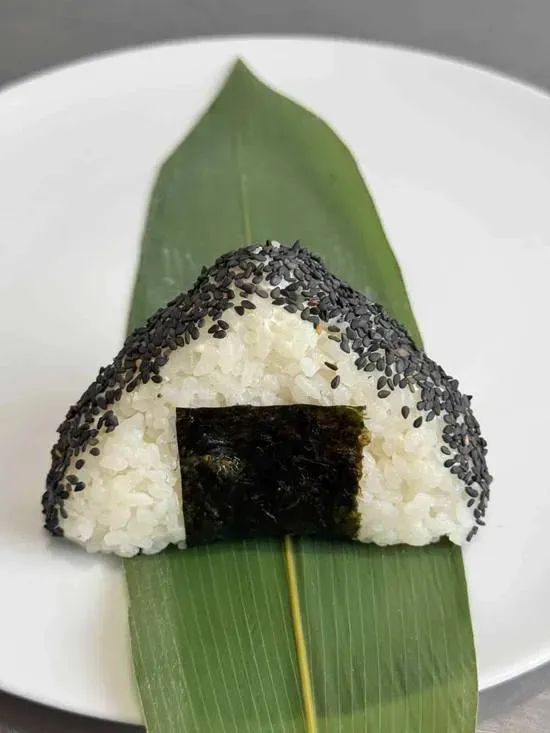 Onigiri Pasta Tuńczyk