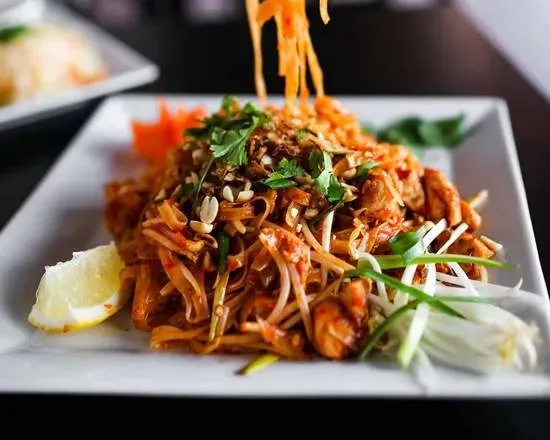 Pad Thai z Kurczakiem-PAD THÁI GÀ