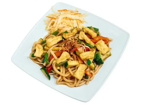 Udon smażony z tofu