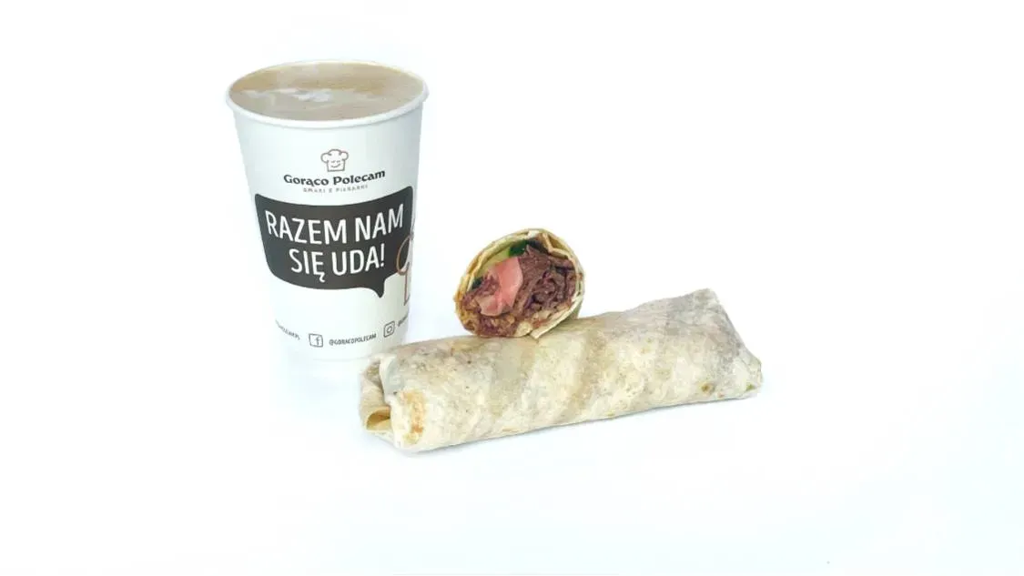 Wrap po azjatycku z szarpaną wołowiną