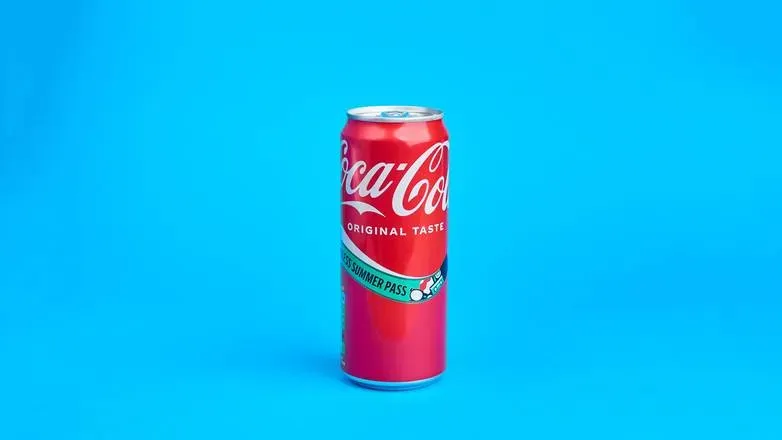 Coca-Cola Classic 330ml.