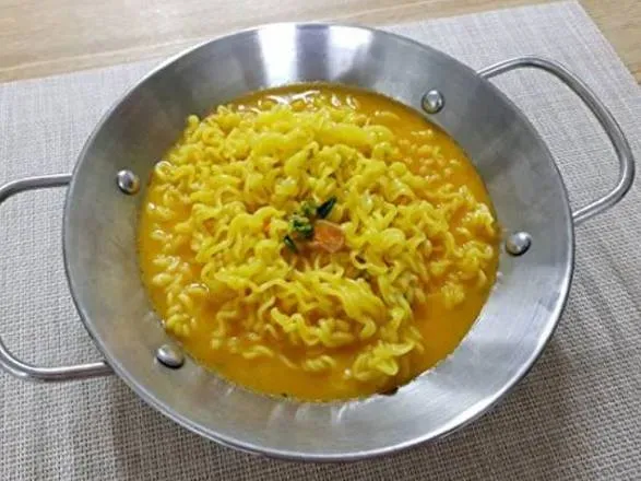 Zupa Cheese Ramen