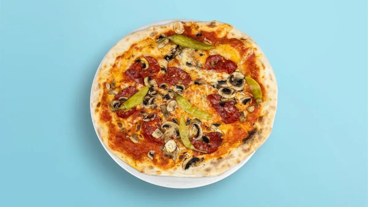 78. Pizza Salame Piccante