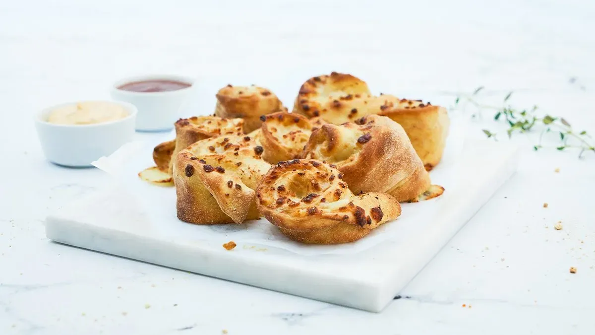 Pizzabrötchen Käse
