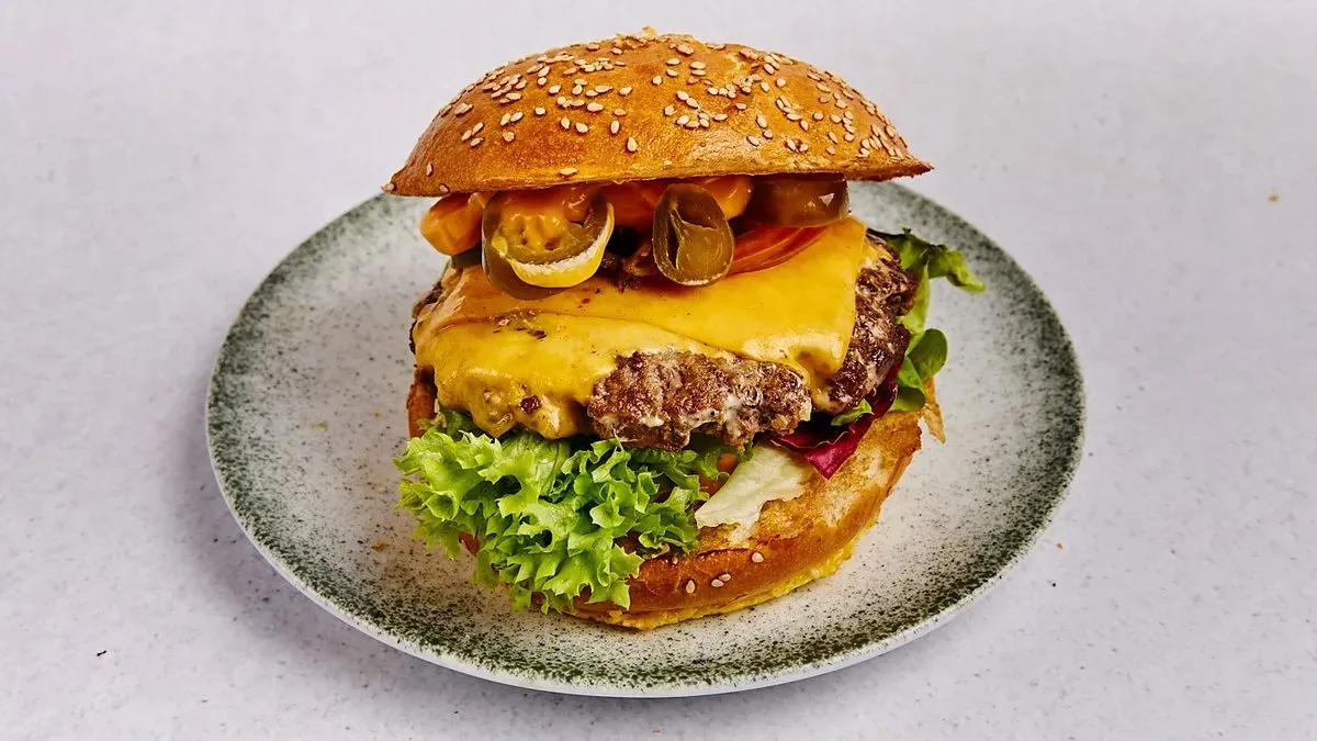 New York Chili Cheese
