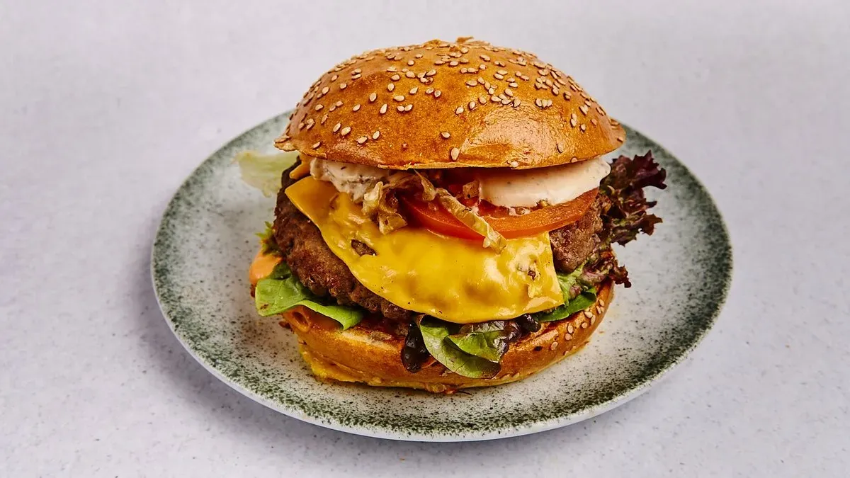 Cheesy Burger