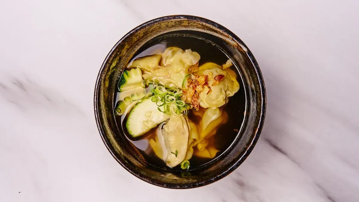 100. Wantan Soup