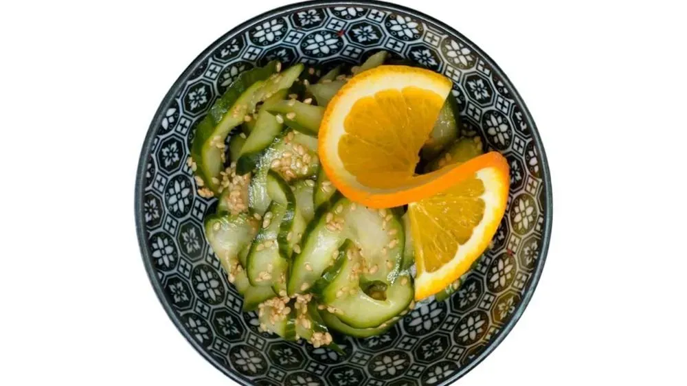 Jap. Gurkensalat