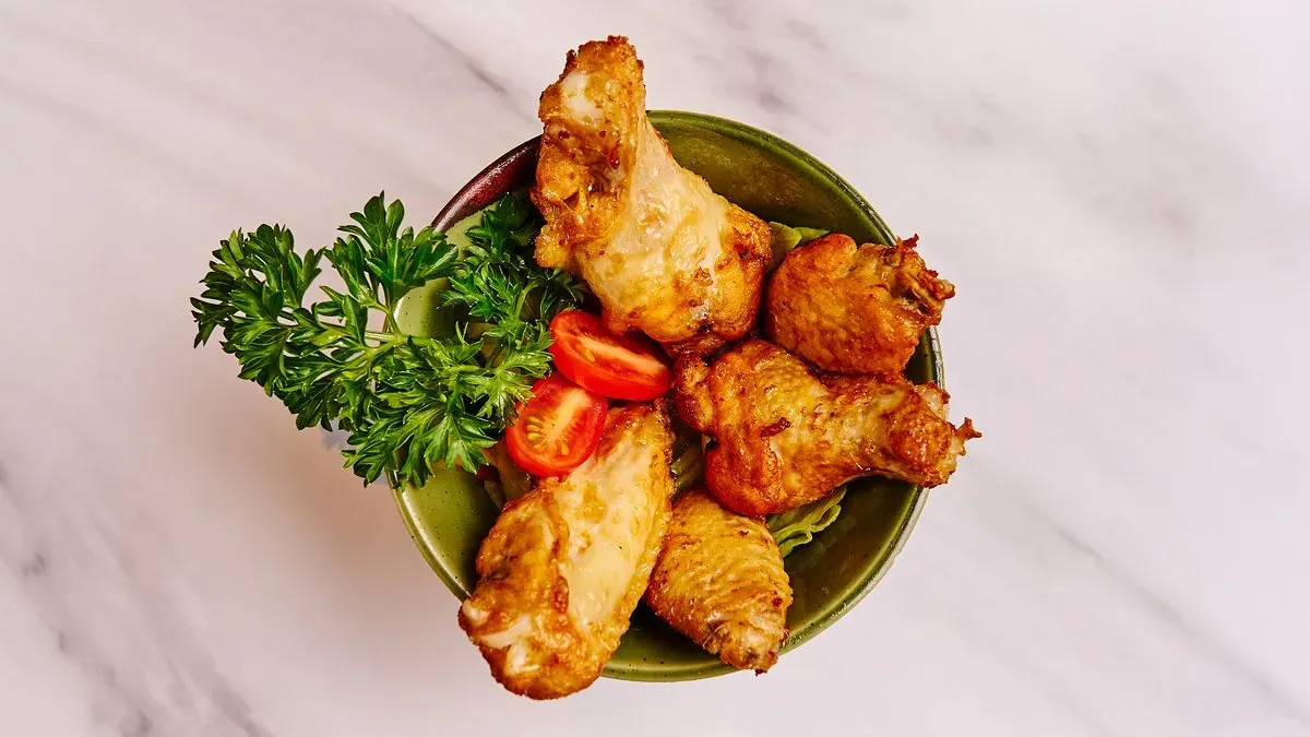 6. Wings Mom