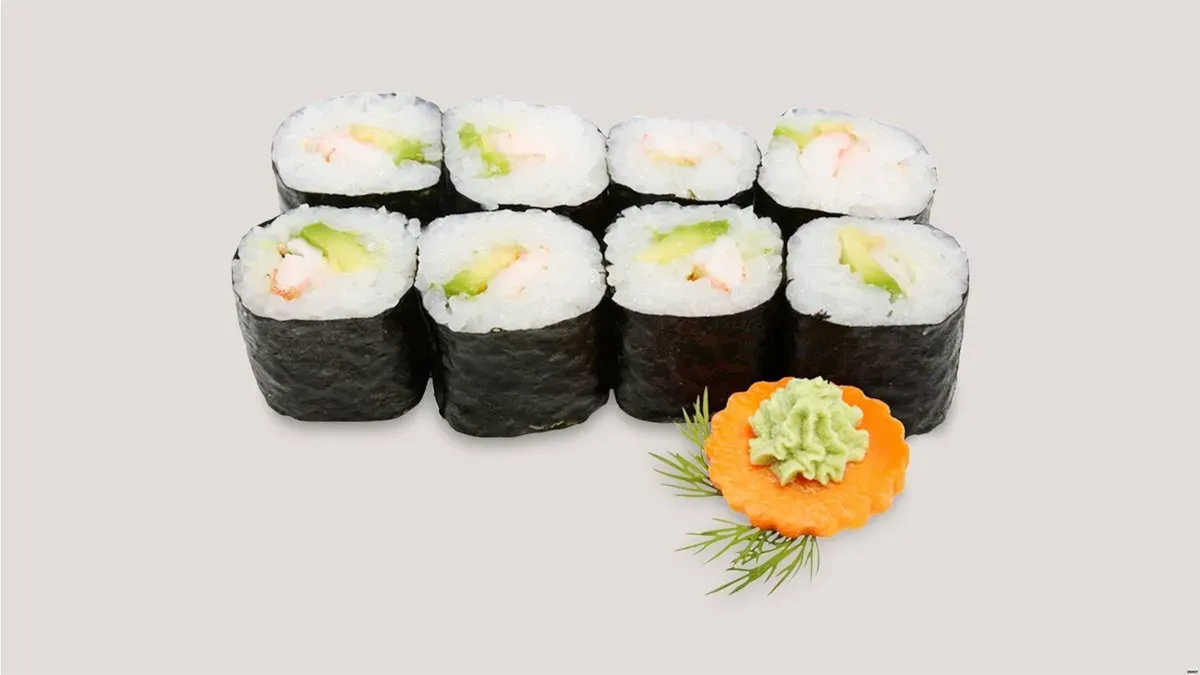32. Ebi Avocado Maki