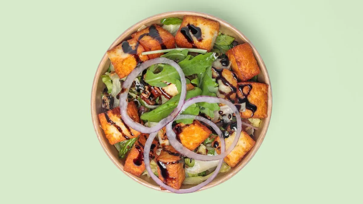 Halloumi Salad
