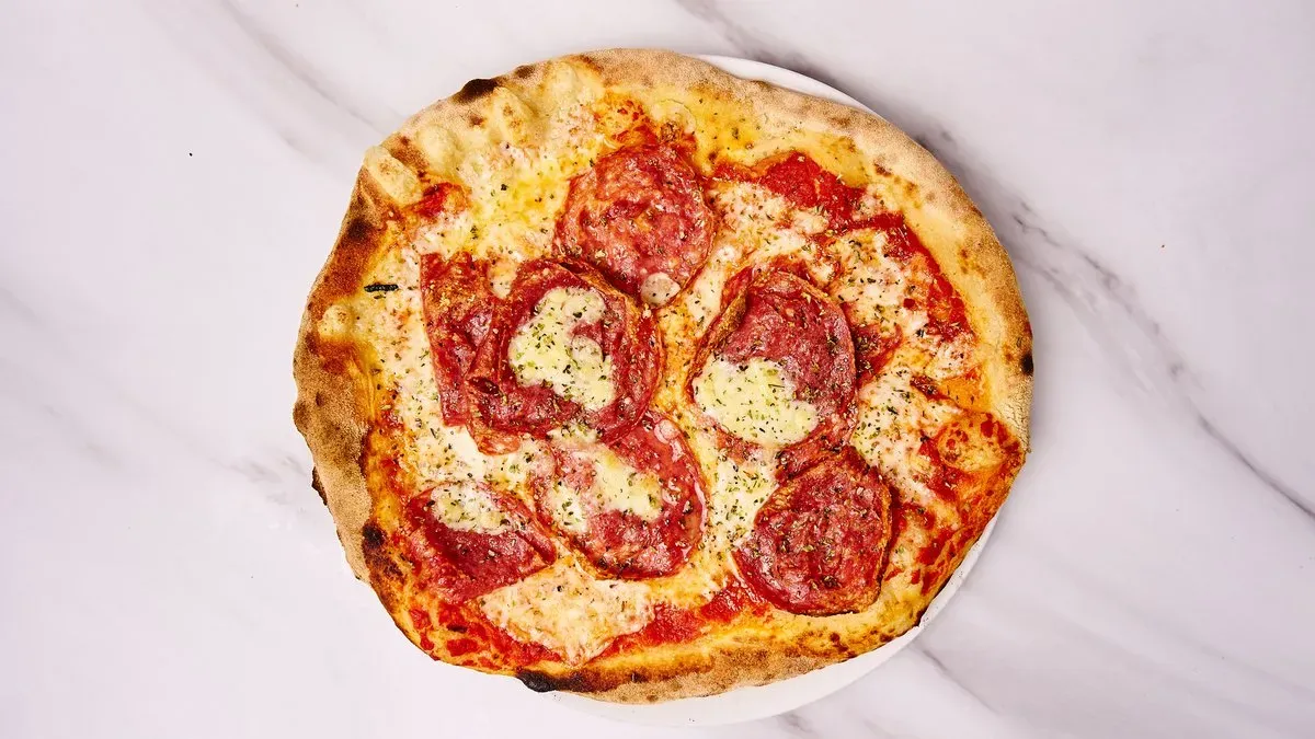 Pizza Salame