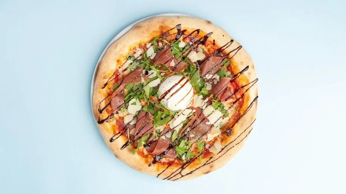 203. Pizza la Luna