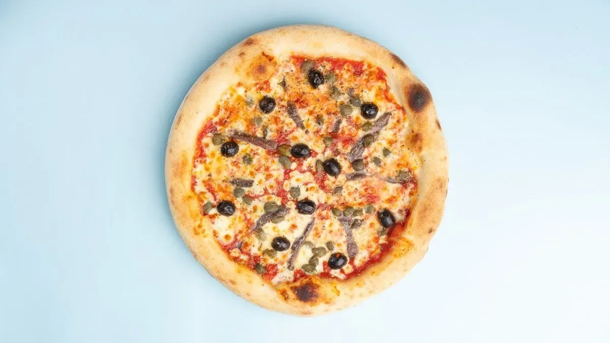 183. Pizza Canarino