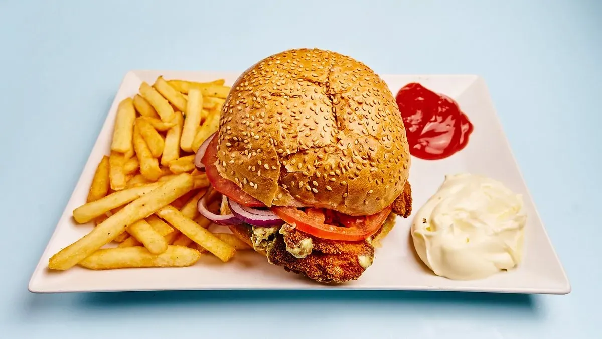 24. Chickenburger