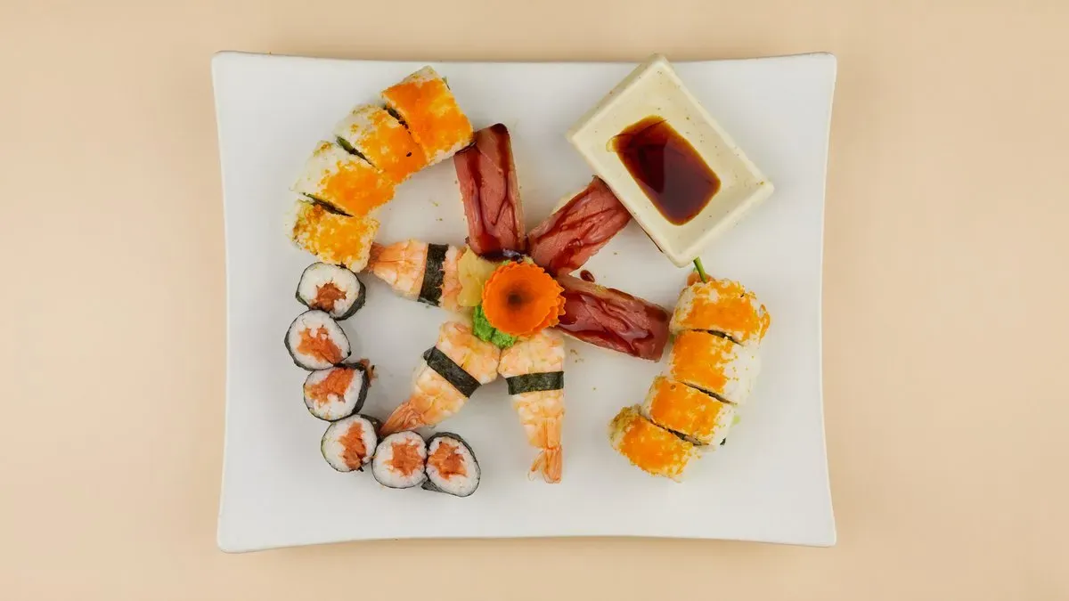 3191. Salmon Maki