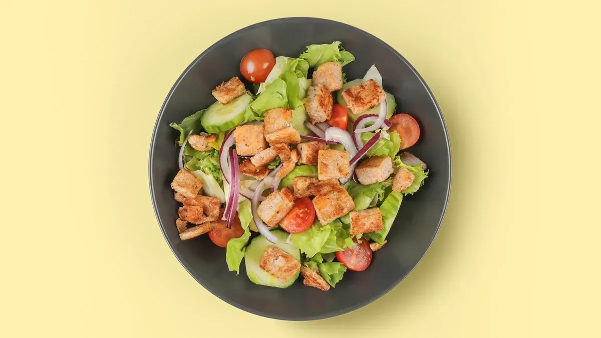 124. Insalata di Salmone