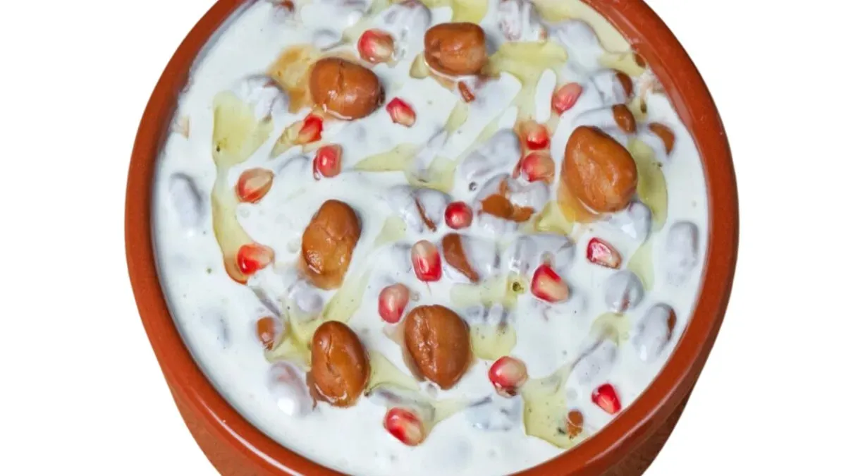 Foul with yoghurt