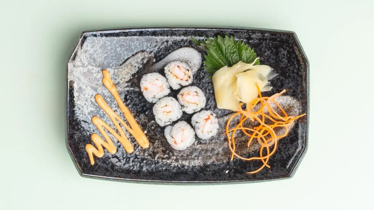 S23. Ebi Maki