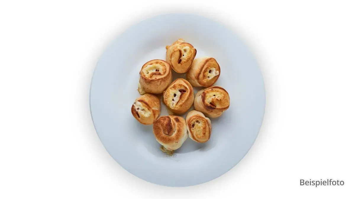 58. Pizza Buns Ham