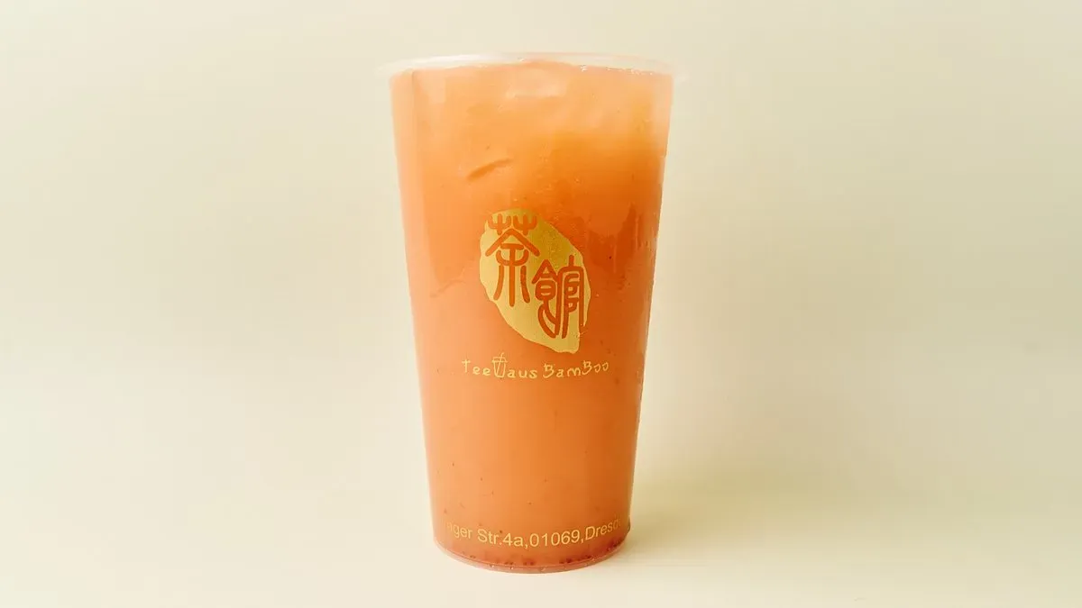 22. Fruit Yakult 470ml