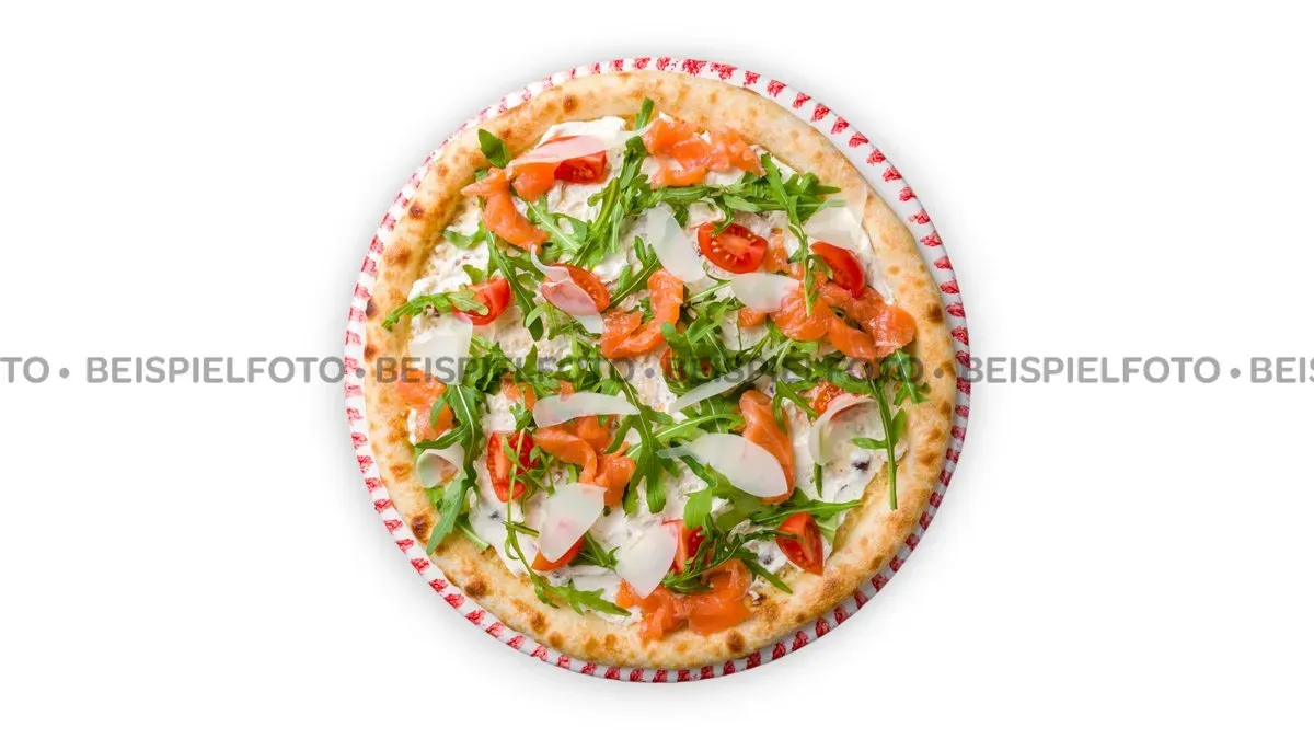 Pizza Salmon Arugula