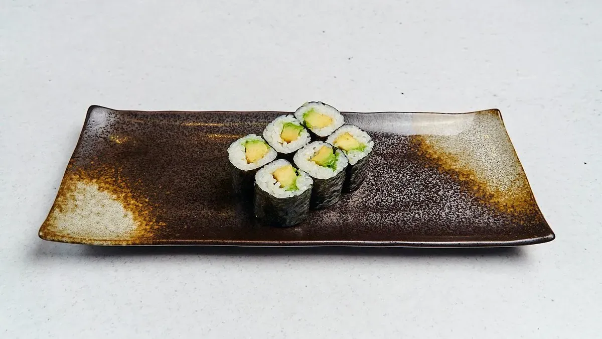 37. Avocado Maki